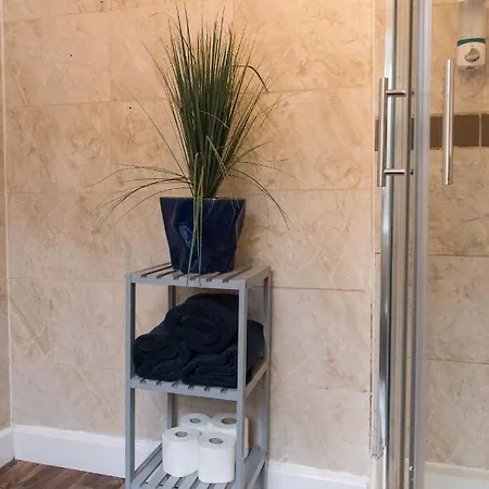 City Centre Self Catering Apartment *