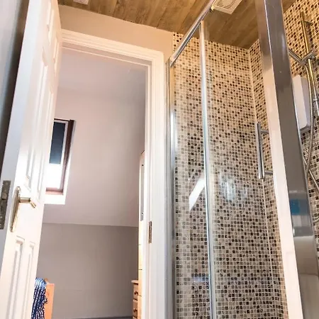 City Centre Self Catering Apartment *