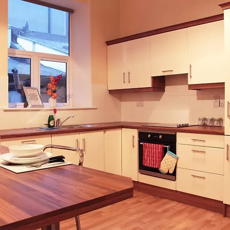 City Centre Self Catering Apartment *